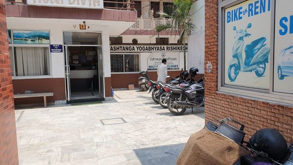 Hotel Divya