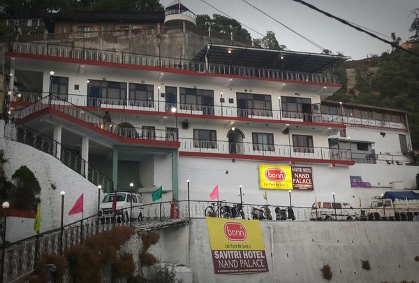 Hotel Nand Palace